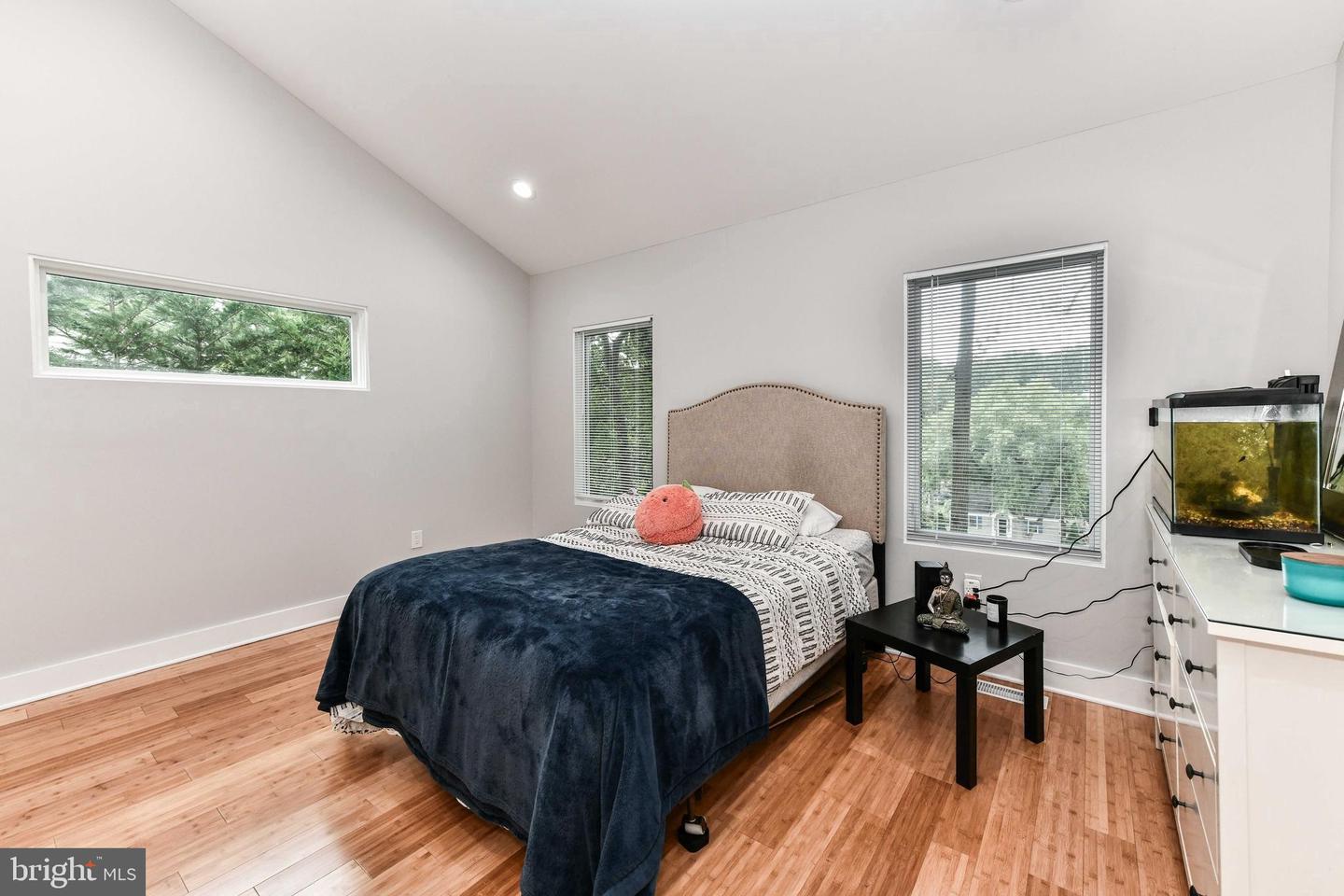 2432 S CULPEPER ST, ARLINGTON, Virginia 22206, 66 Bedrooms Bedrooms, ,4 BathroomsBathrooms,Residential,For sale,2432 S CULPEPER ST,VAAR2057386 MLS # VAAR2057386