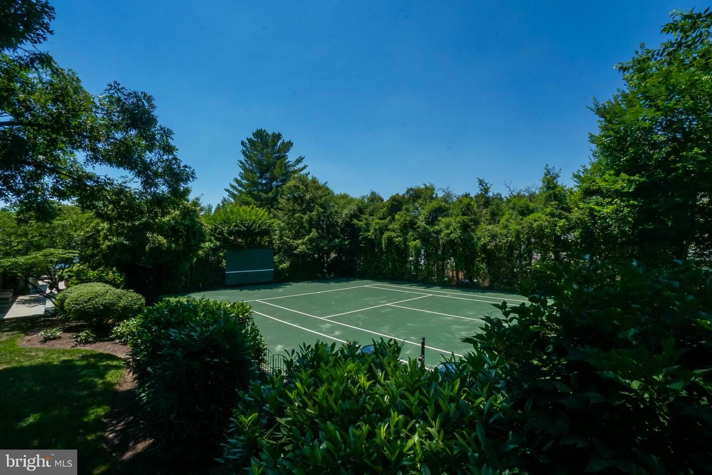 5320 27TH ST NW, WASHINGTON, District Of Columbia 20015, 5 Bedrooms Bedrooms, ,5 BathroomsBathrooms,Residential,For sale,5320 27TH ST NW,DCDC2200320 MLS # DCDC2200320