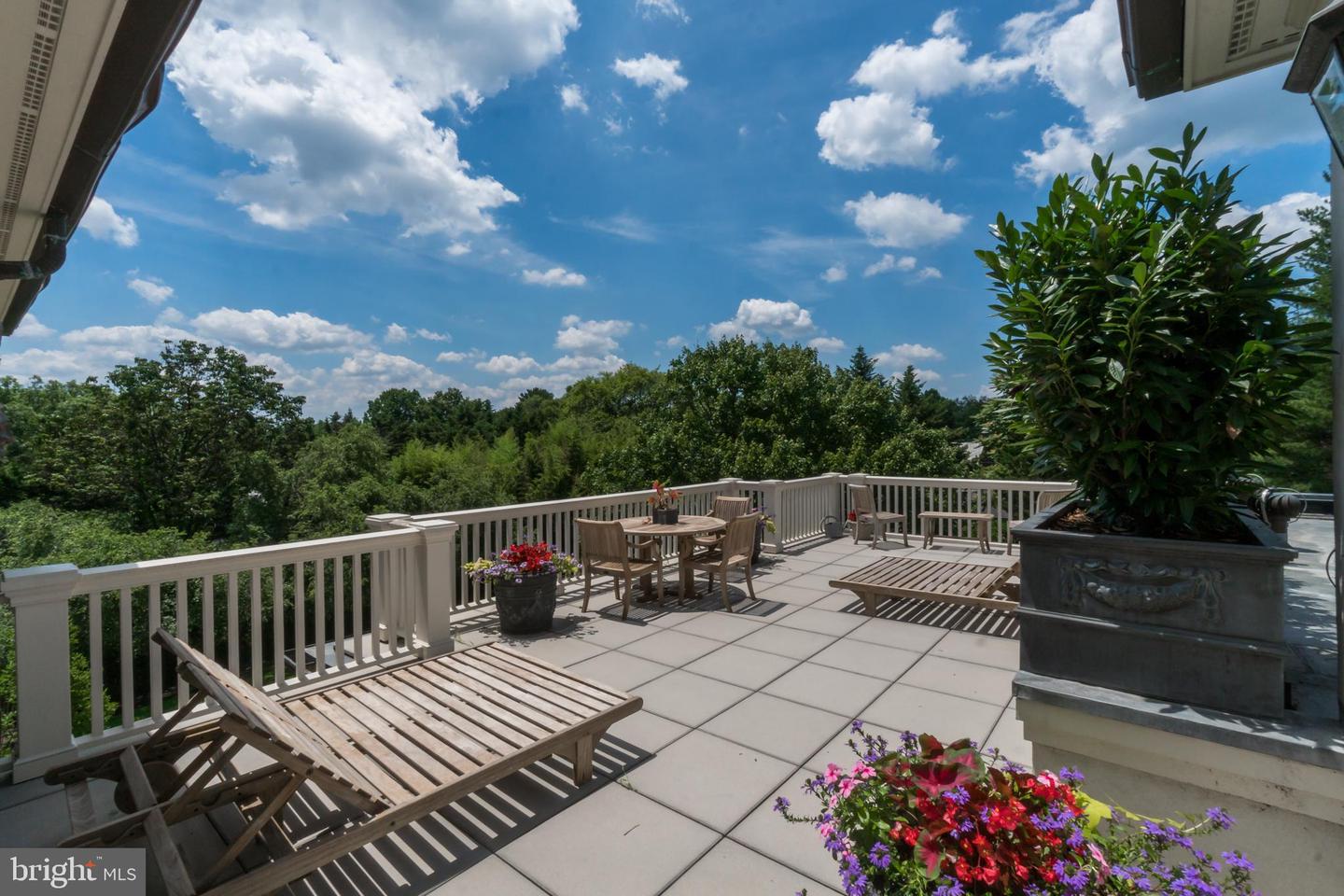 5320 27TH ST NW, WASHINGTON, District Of Columbia 20015, 5 Bedrooms Bedrooms, ,5 BathroomsBathrooms,Residential,For sale,5320 27TH ST NW,DCDC2200320 MLS # DCDC2200320
