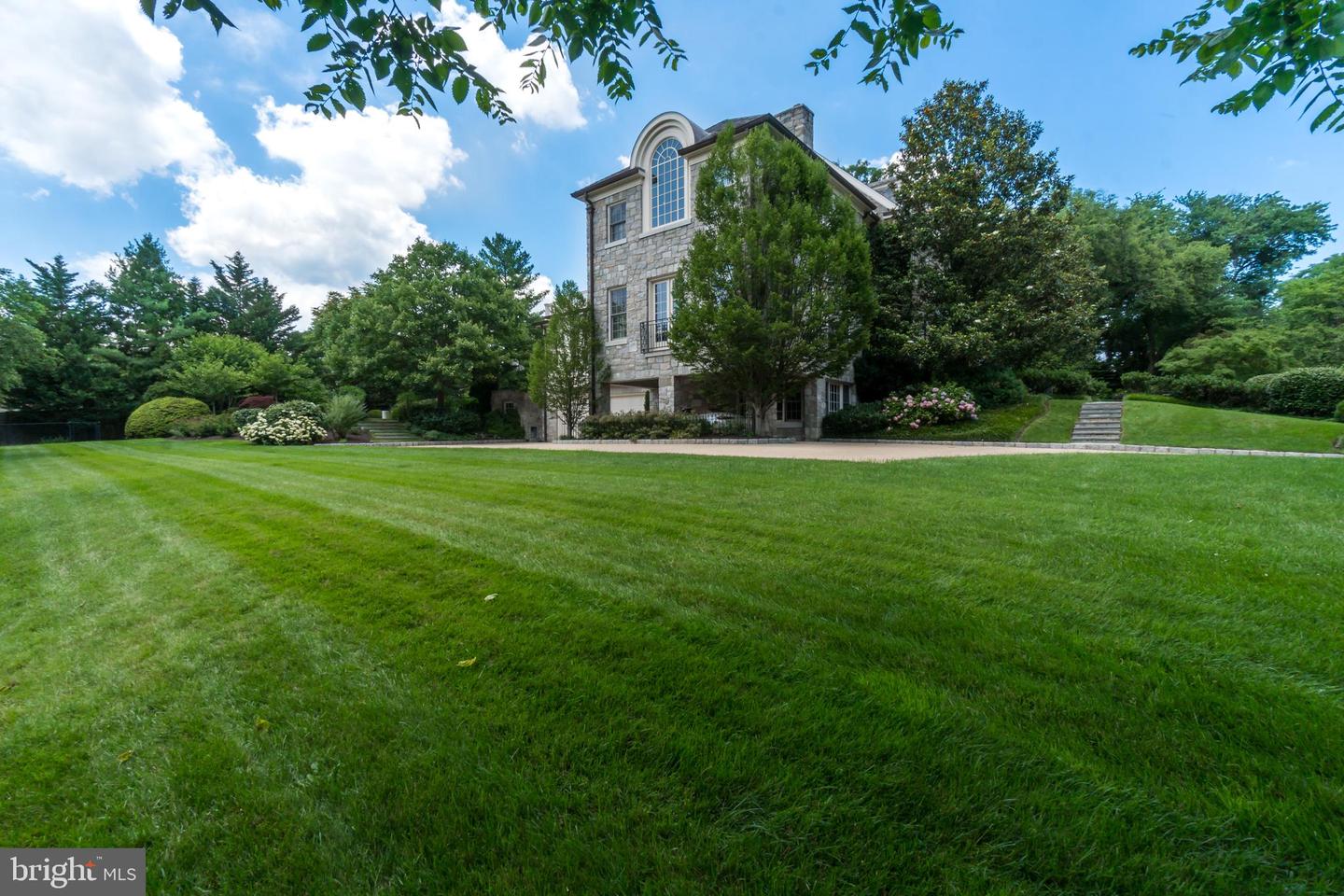 5320 27TH ST NW, WASHINGTON, District Of Columbia 20015, 5 Bedrooms Bedrooms, ,5 BathroomsBathrooms,Residential,For sale,5320 27TH ST NW,DCDC2200320 MLS # DCDC2200320