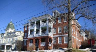 303 N NEW ST, STAUNTON, Virginia 24401, ,Residential,303 N NEW ST,664504 MLS # 664504