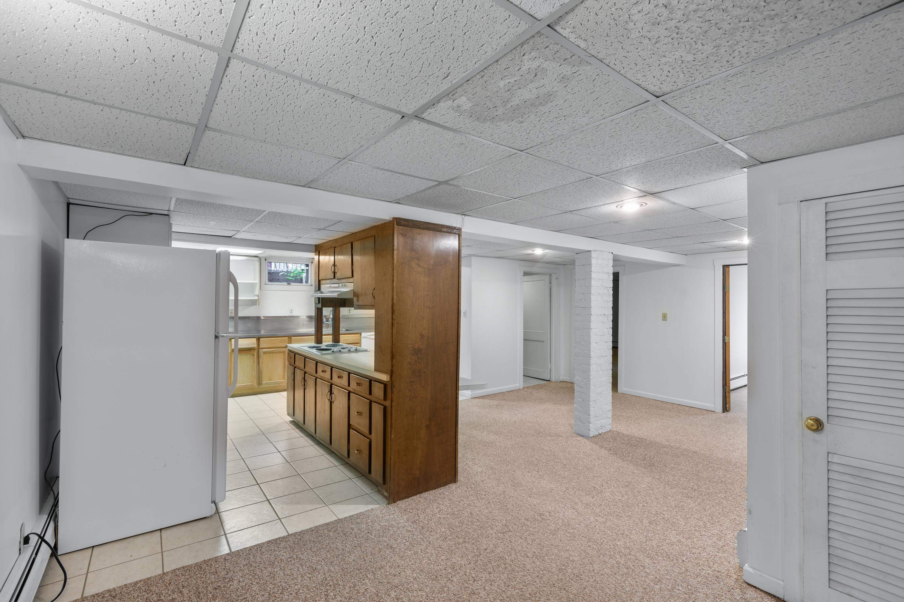 633 S WAYNE AVE, WAYNESBORO, Virginia 22980, ,Residential,633 S WAYNE AVE,664505 MLS # 664505