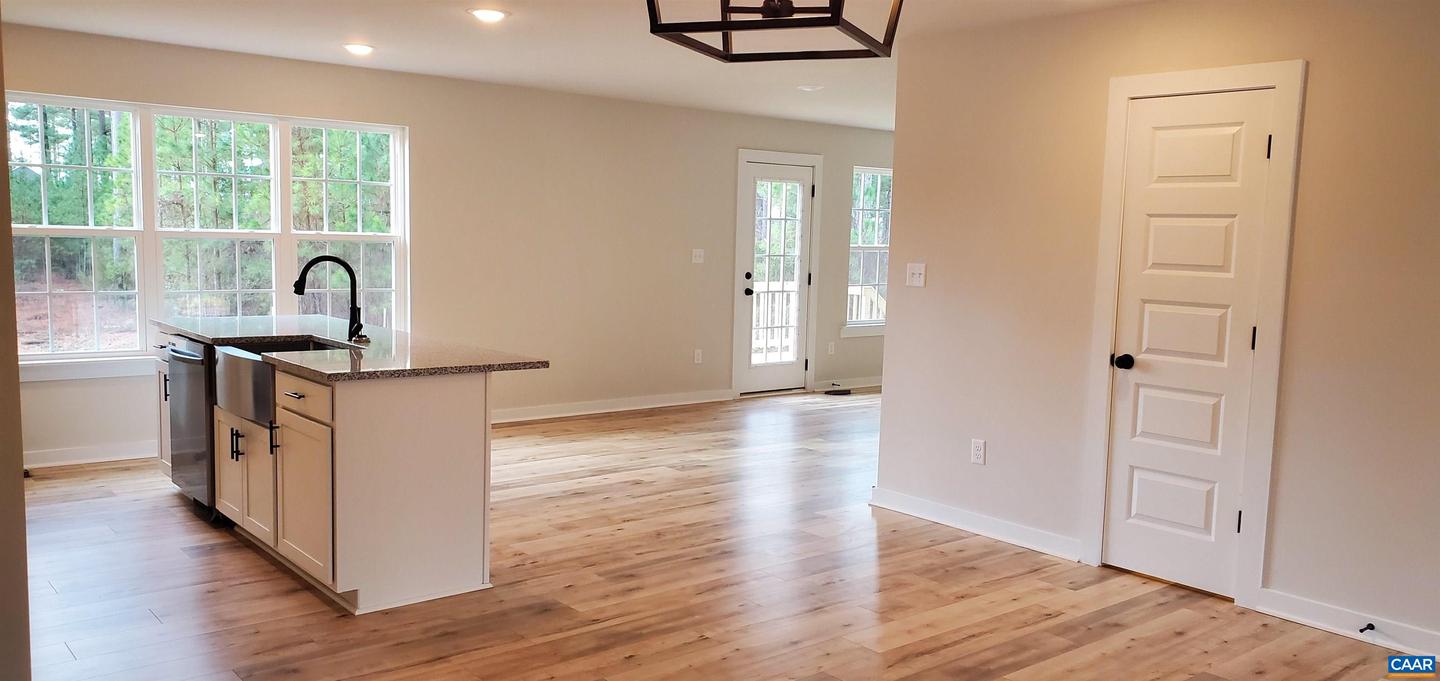 4245 ROUNDABOUT RD, LOUISA, Virginia 23093, 4 Bedrooms Bedrooms, ,2 BathroomsBathrooms,Residential,For sale,4245 ROUNDABOUT RD,658697 MLS # 658697