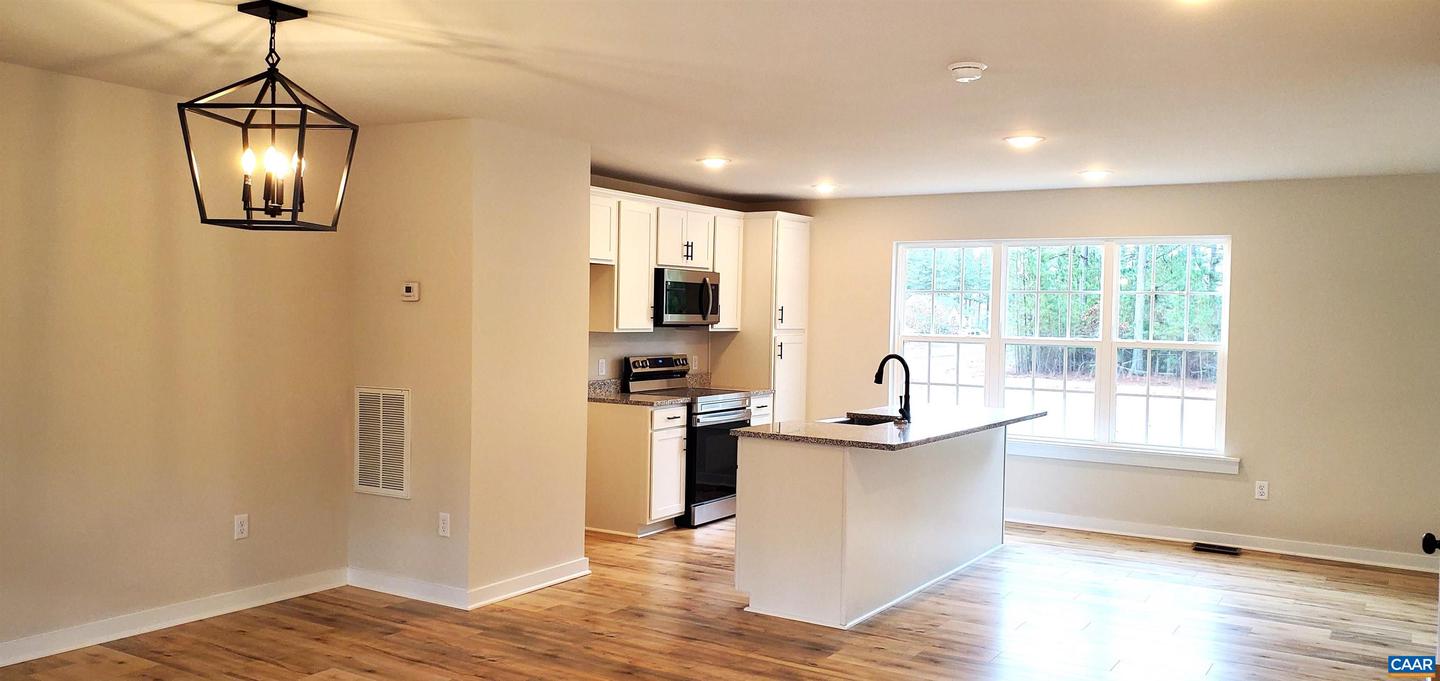 4245 ROUNDABOUT RD, LOUISA, Virginia 23093, 4 Bedrooms Bedrooms, ,2 BathroomsBathrooms,Residential,For sale,4245 ROUNDABOUT RD,658697 MLS # 658697