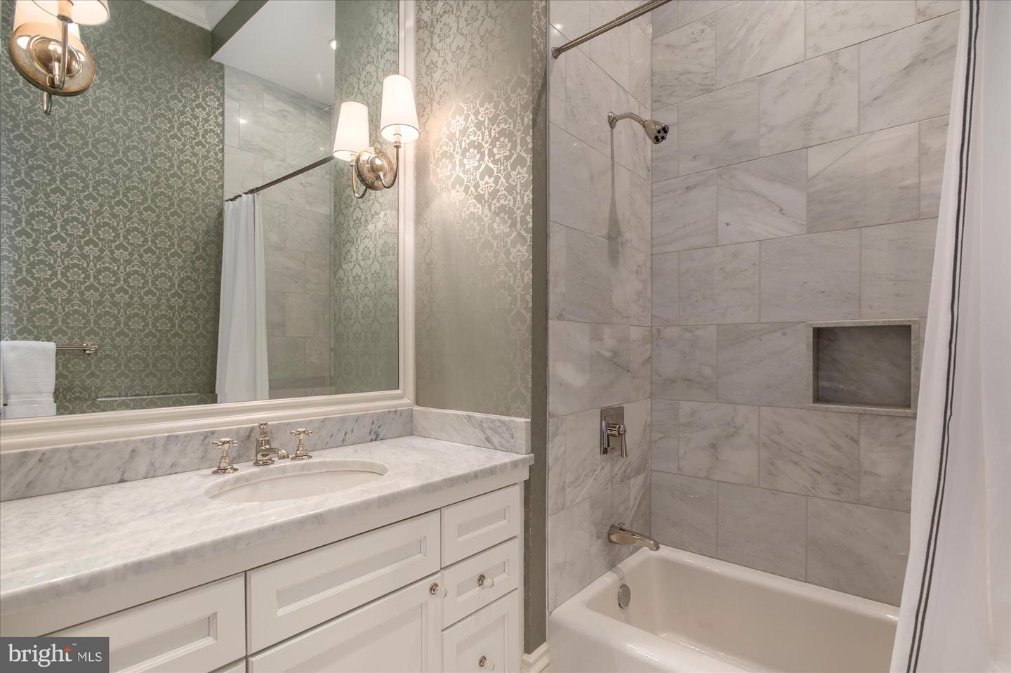 1823 PHELPS PL NW, WASHINGTON, District Of Columbia 20008, 6 Bedrooms Bedrooms, ,6 BathroomsBathrooms,Residential,For sale,1823 PHELPS PL NW,DCDC2172118 MLS # DCDC2172118