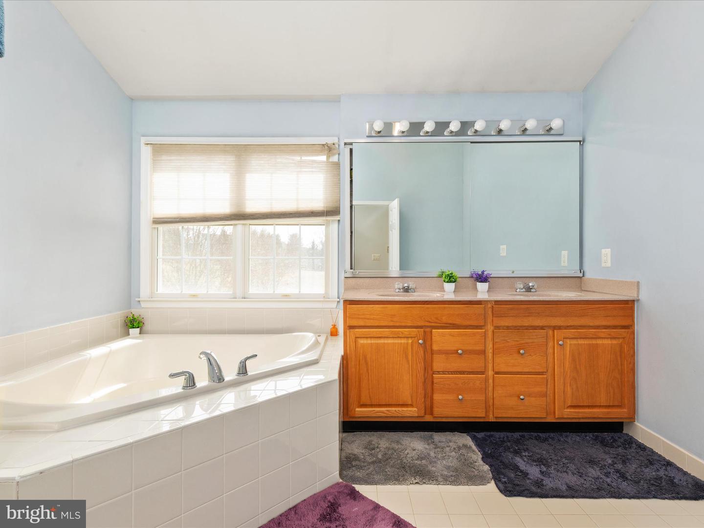 903 CRESTVIEW TER, WINCHESTER, Virginia 22601, 4 Bedrooms Bedrooms, ,3 BathroomsBathrooms,Residential,For sale,903 CRESTVIEW TER,VAWI2007080 MLS # VAWI2007080