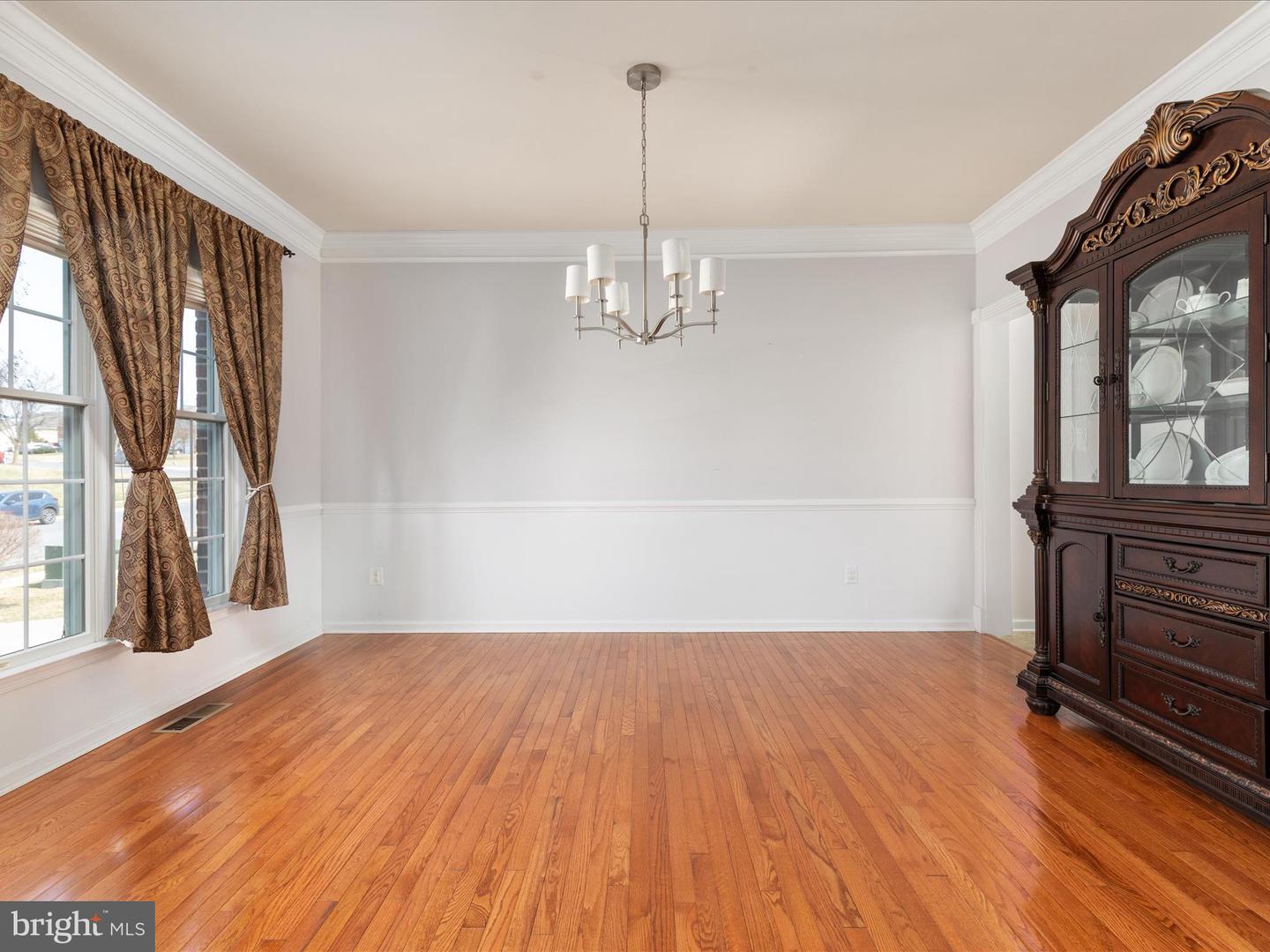 903 CRESTVIEW TER, WINCHESTER, Virginia 22601, 4 Bedrooms Bedrooms, ,3 BathroomsBathrooms,Residential,For sale,903 CRESTVIEW TER,VAWI2007080 MLS # VAWI2007080