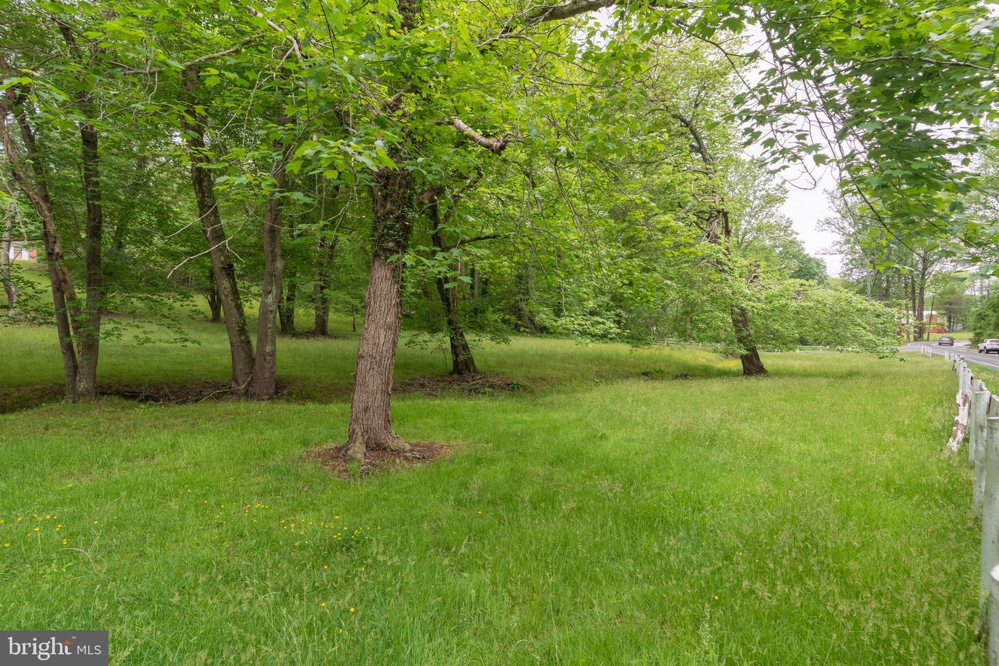 11123 POPES HEAD RD, FAIRFAX, Virginia 22030, ,Land,For sale,11123 POPES HEAD RD,VAFX2240758 MLS # VAFX2240758