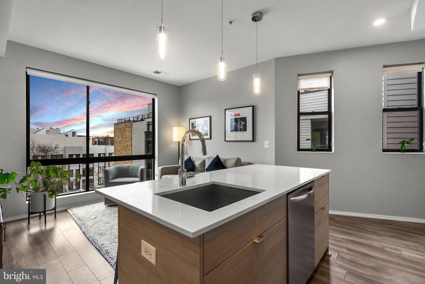1550 11TH ST NW #410, WASHINGTON, District Of Columbia 20001, 1 Bedroom Bedrooms, ,1 BathroomBathrooms,Residential,For sale,1550 11TH ST NW #410,DCDC2189034 MLS # DCDC2189034