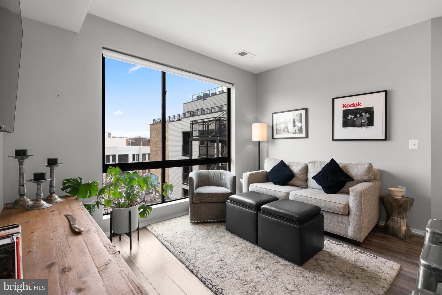 1550 11TH ST NW #410, WASHINGTON, District Of Columbia 20001, 1 Bedroom Bedrooms, ,1 BathroomBathrooms,Residential,For sale,1550 11TH ST NW #410,DCDC2189034 MLS # DCDC2189034