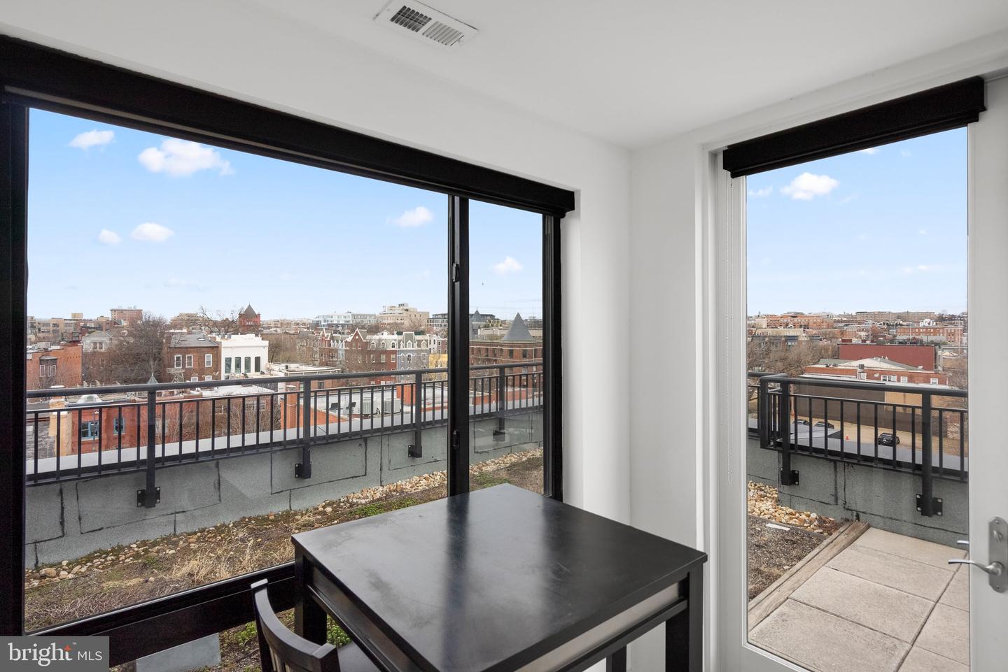 1550 11TH ST NW #410, WASHINGTON, District Of Columbia 20001, 1 Bedroom Bedrooms, ,1 BathroomBathrooms,Residential,For sale,1550 11TH ST NW #410,DCDC2189034 MLS # DCDC2189034