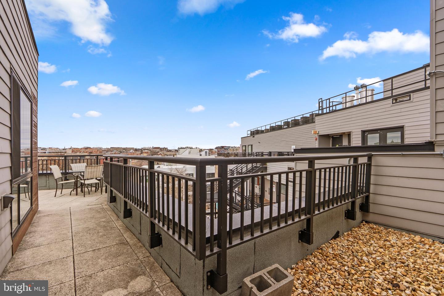 1550 11TH ST NW #410, WASHINGTON, District Of Columbia 20001, 1 Bedroom Bedrooms, ,1 BathroomBathrooms,Residential,For sale,1550 11TH ST NW #410,DCDC2189034 MLS # DCDC2189034
