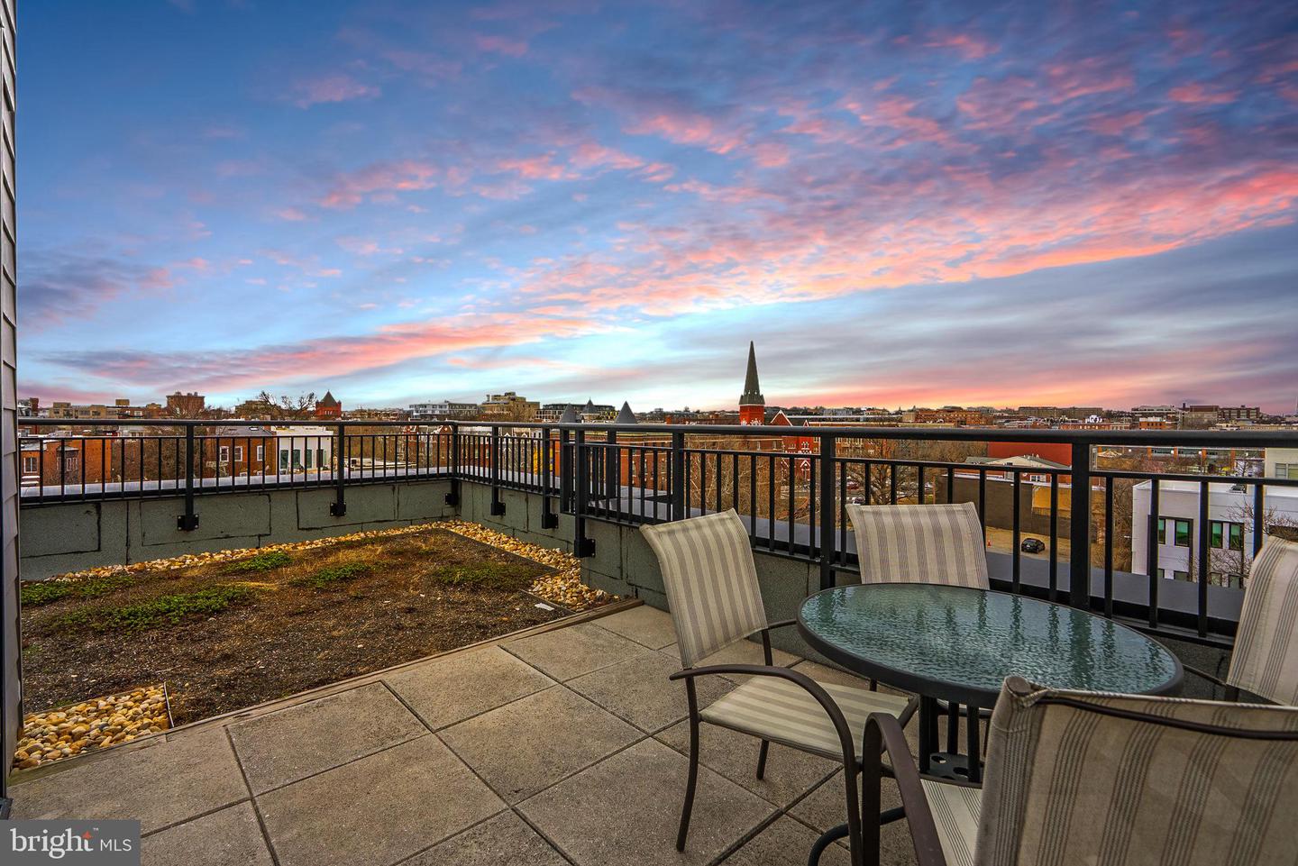 1550 11TH ST NW #410, WASHINGTON, District Of Columbia 20001, 1 Bedroom Bedrooms, ,1 BathroomBathrooms,Residential,For sale,1550 11TH ST NW #410,DCDC2189034 MLS # DCDC2189034