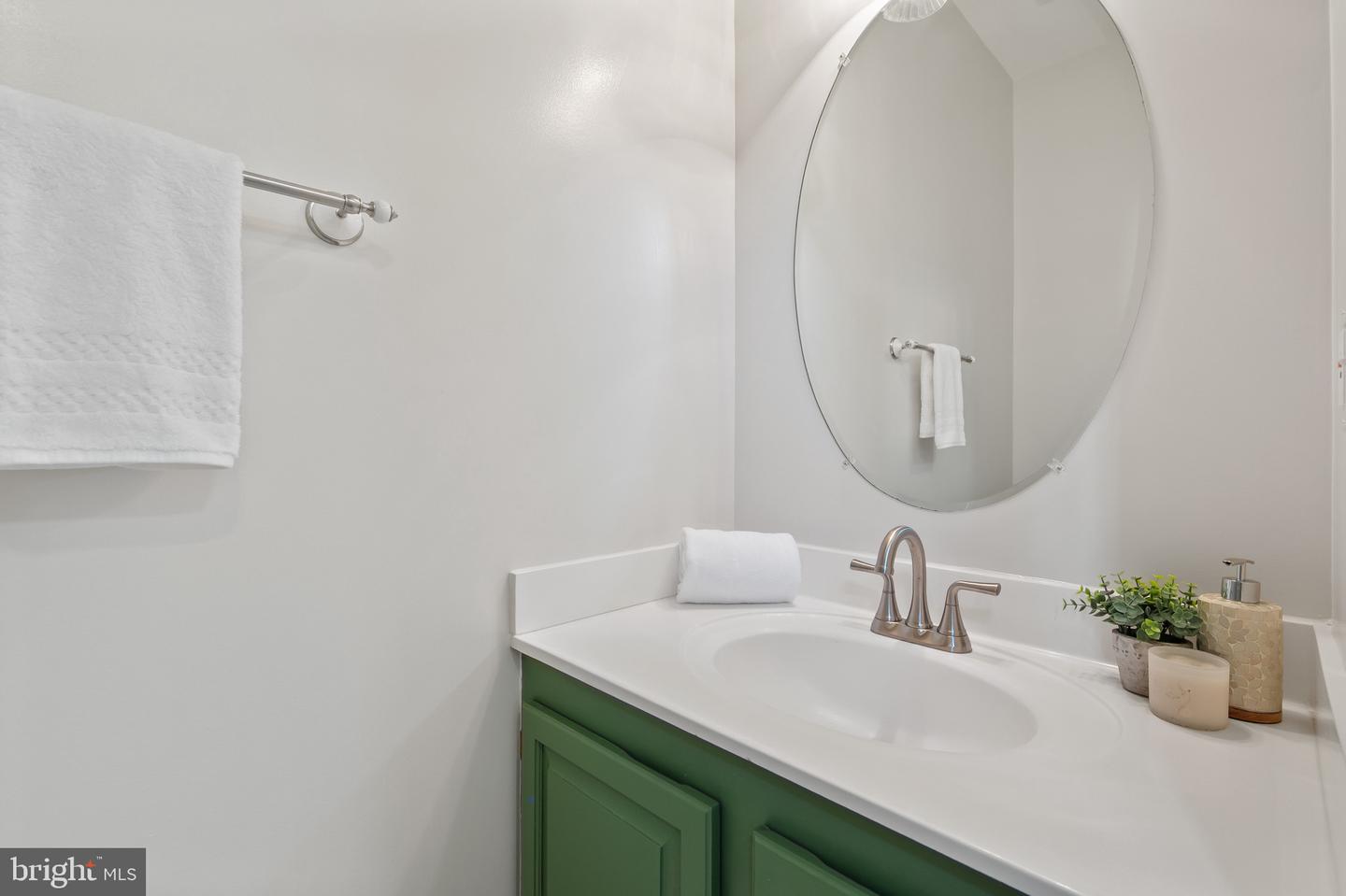 1242 WEATHERSTONE CT, RESTON, Virginia 20194, 3 Bedrooms Bedrooms, ,2 BathroomsBathrooms,Residential,For sale,1242 WEATHERSTONE CT,VAFX2227644 MLS # VAFX2227644