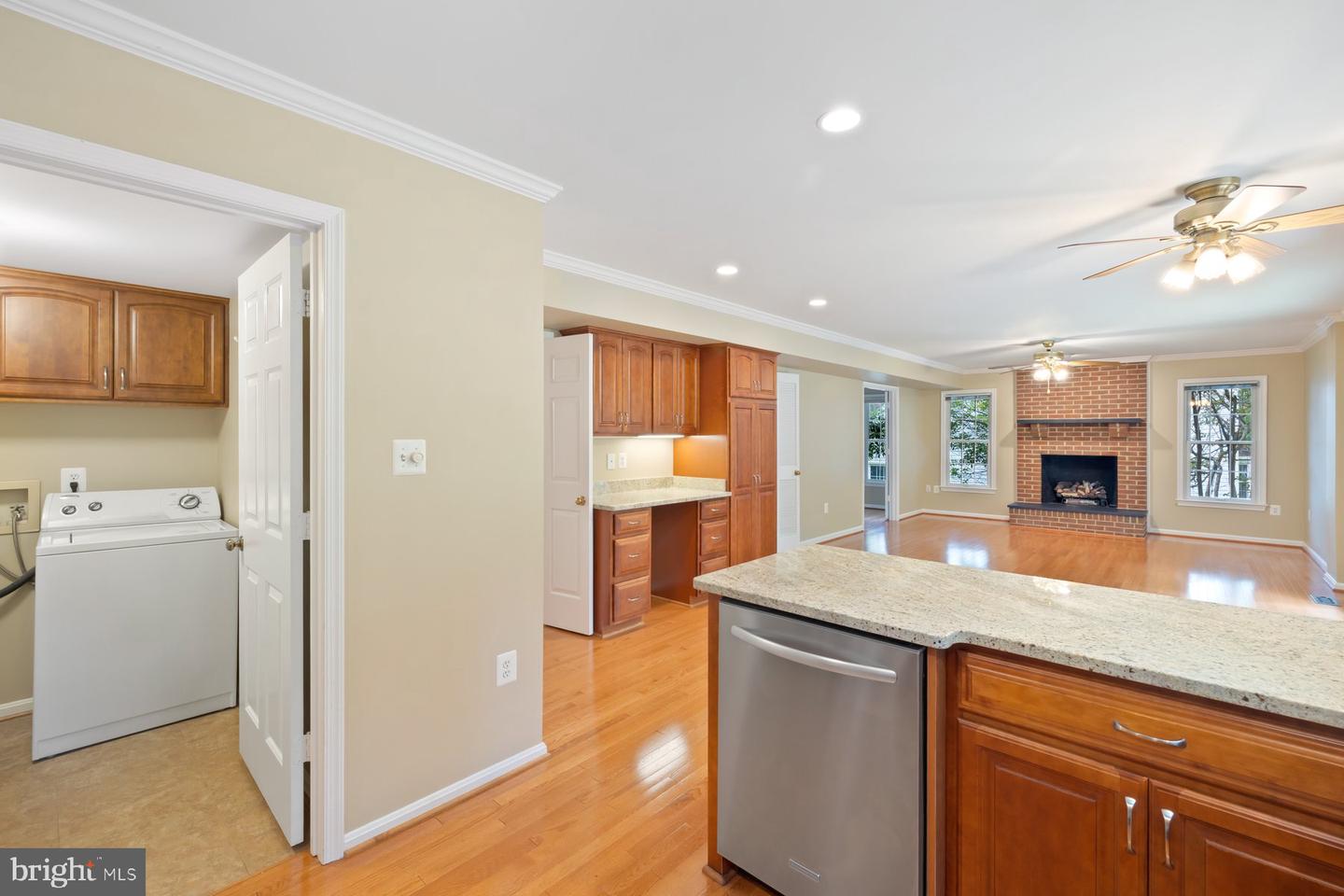 7733 HUNTSMAN BLVD, SPRINGFIELD, Virginia 22153, 5 Bedrooms Bedrooms, ,3 BathroomsBathrooms,Residential,For sale,7733 HUNTSMAN BLVD,VAFX2227924 MLS # VAFX2227924