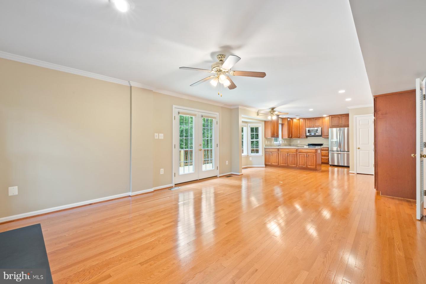 7733 HUNTSMAN BLVD, SPRINGFIELD, Virginia 22153, 5 Bedrooms Bedrooms, ,3 BathroomsBathrooms,Residential,For sale,7733 HUNTSMAN BLVD,VAFX2227924 MLS # VAFX2227924