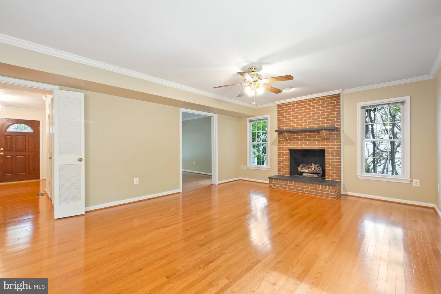 7733 HUNTSMAN BLVD, SPRINGFIELD, Virginia 22153, 5 Bedrooms Bedrooms, ,3 BathroomsBathrooms,Residential,For sale,7733 HUNTSMAN BLVD,VAFX2227924 MLS # VAFX2227924