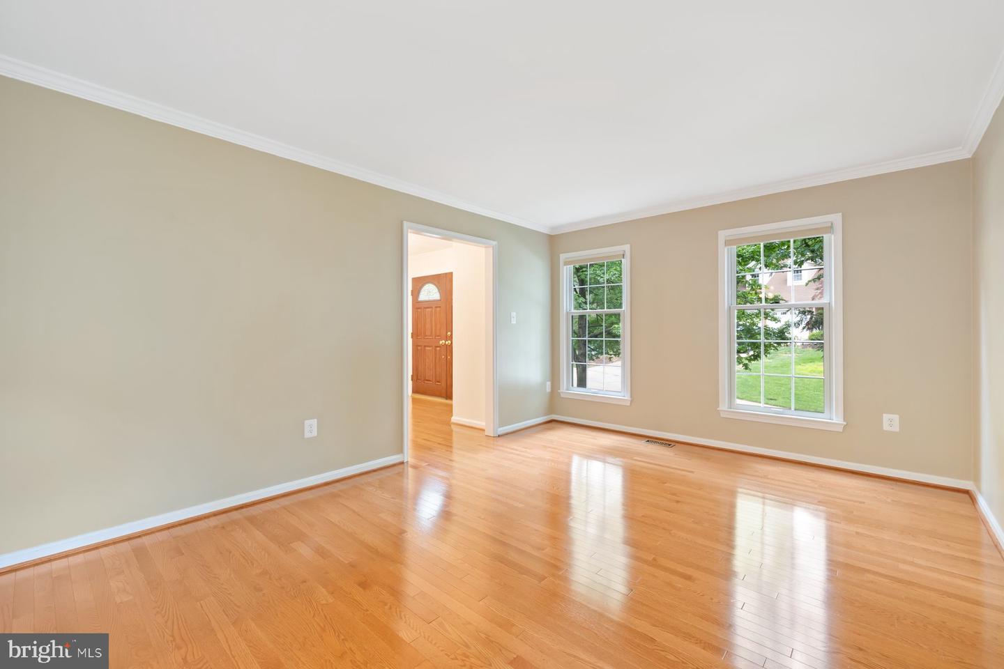 7733 HUNTSMAN BLVD, SPRINGFIELD, Virginia 22153, 5 Bedrooms Bedrooms, ,3 BathroomsBathrooms,Residential,For sale,7733 HUNTSMAN BLVD,VAFX2227924 MLS # VAFX2227924