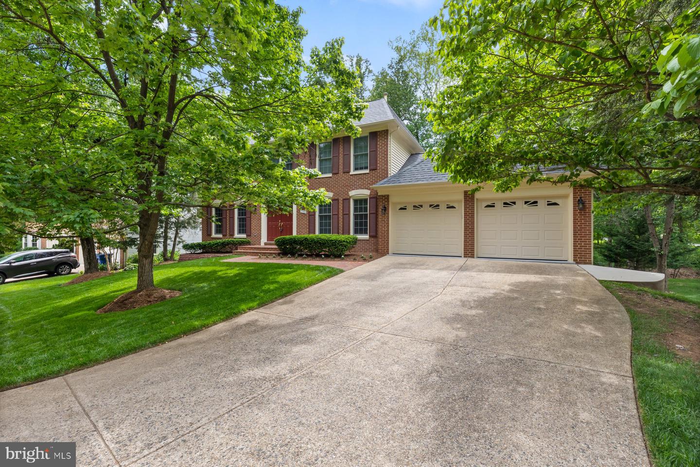 7733 HUNTSMAN BLVD, SPRINGFIELD, Virginia 22153, 5 Bedrooms Bedrooms, ,3 BathroomsBathrooms,Residential,For sale,7733 HUNTSMAN BLVD,VAFX2227924 MLS # VAFX2227924