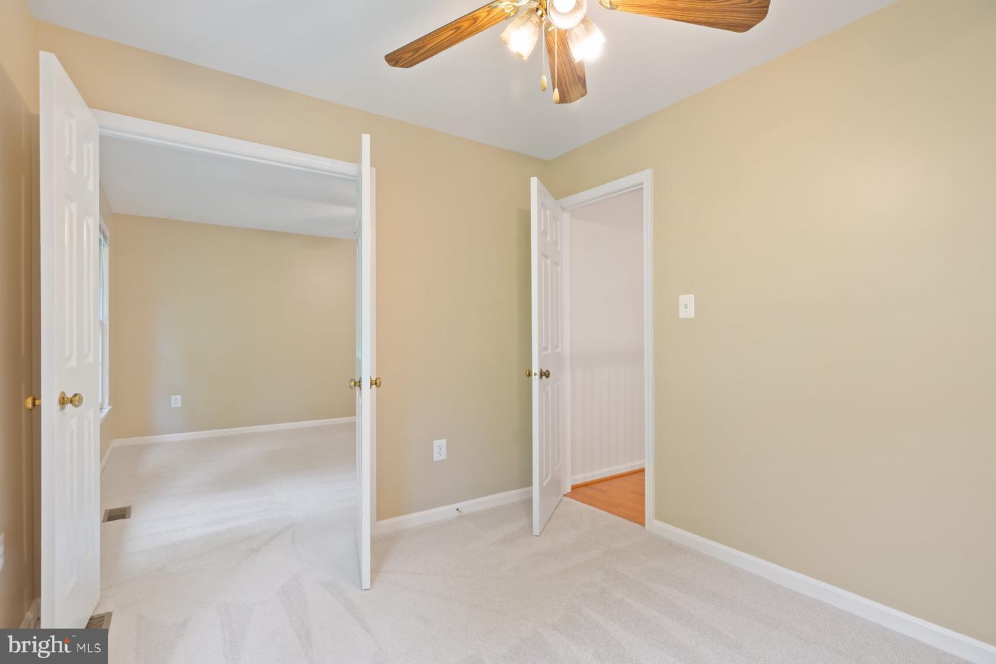 7733 HUNTSMAN BLVD, SPRINGFIELD, Virginia 22153, 5 Bedrooms Bedrooms, ,3 BathroomsBathrooms,Residential,For sale,7733 HUNTSMAN BLVD,VAFX2227924 MLS # VAFX2227924