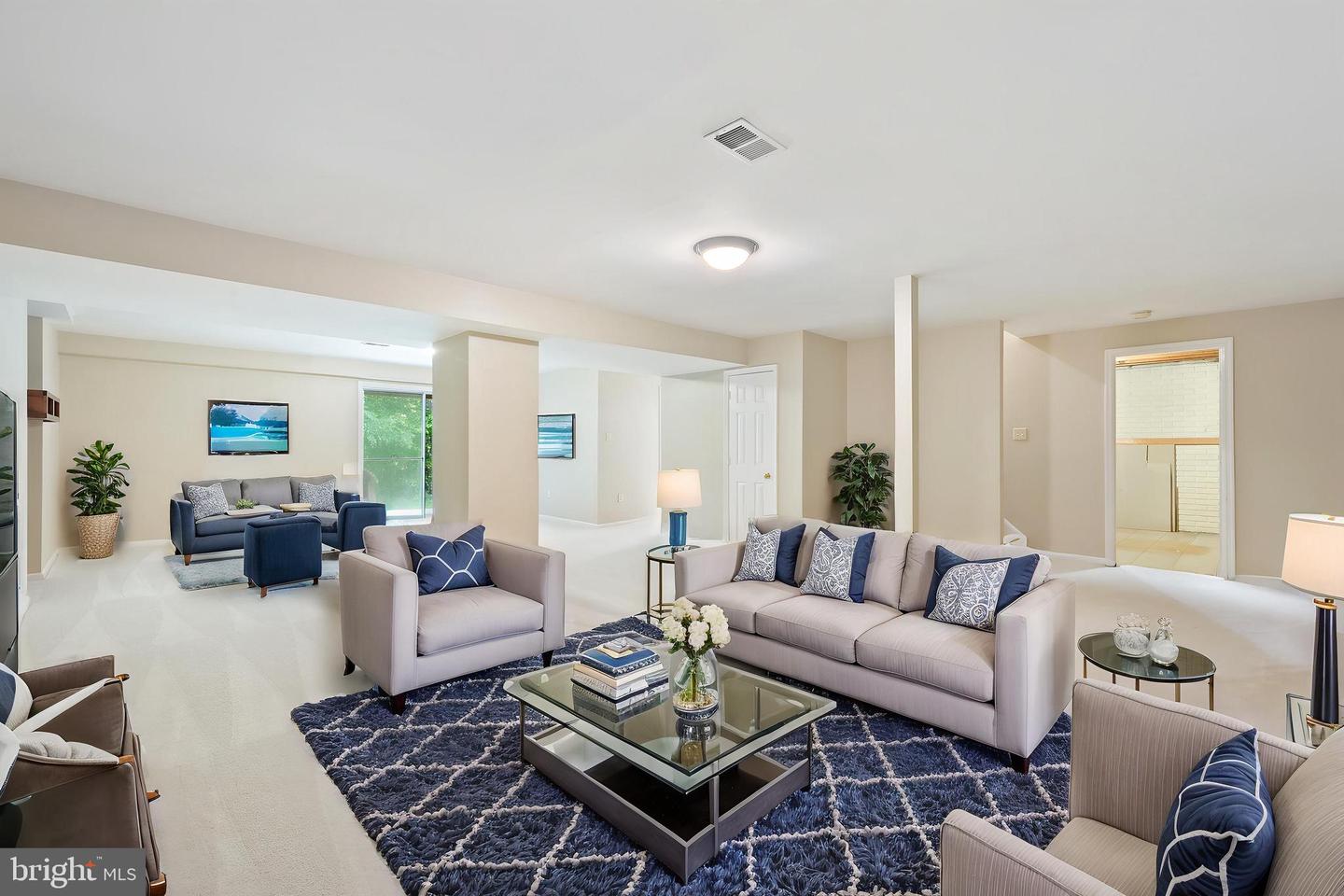 7733 HUNTSMAN BLVD, SPRINGFIELD, Virginia 22153, 5 Bedrooms Bedrooms, ,3 BathroomsBathrooms,Residential,For sale,7733 HUNTSMAN BLVD,VAFX2227924 MLS # VAFX2227924