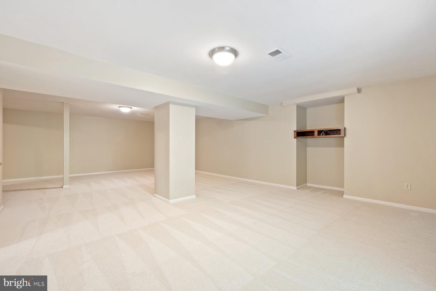 7733 HUNTSMAN BLVD, SPRINGFIELD, Virginia 22153, 5 Bedrooms Bedrooms, ,3 BathroomsBathrooms,Residential,For sale,7733 HUNTSMAN BLVD,VAFX2227924 MLS # VAFX2227924