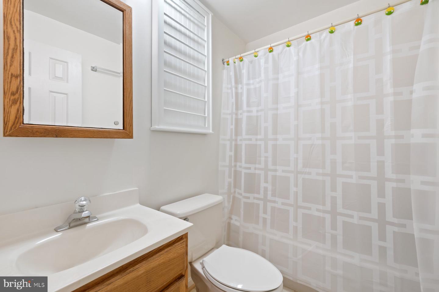 7733 HUNTSMAN BLVD, SPRINGFIELD, Virginia 22153, 5 Bedrooms Bedrooms, ,3 BathroomsBathrooms,Residential,For sale,7733 HUNTSMAN BLVD,VAFX2227924 MLS # VAFX2227924