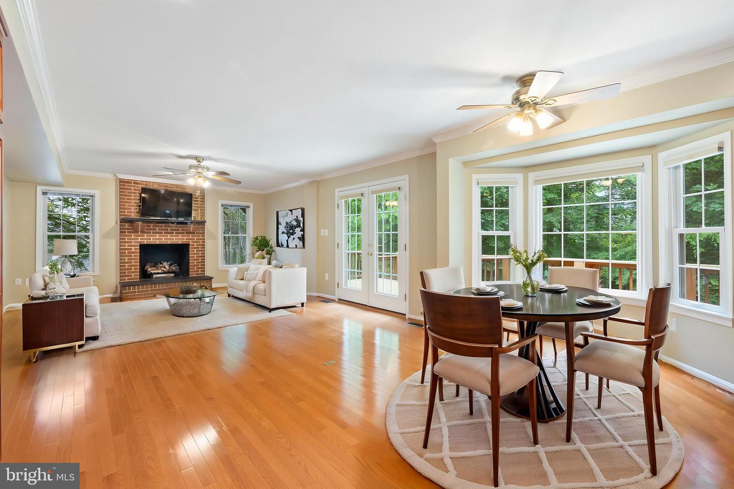 7733 HUNTSMAN BLVD, SPRINGFIELD, Virginia 22153, 5 Bedrooms Bedrooms, ,3 BathroomsBathrooms,Residential,For sale,7733 HUNTSMAN BLVD,VAFX2227924 MLS # VAFX2227924