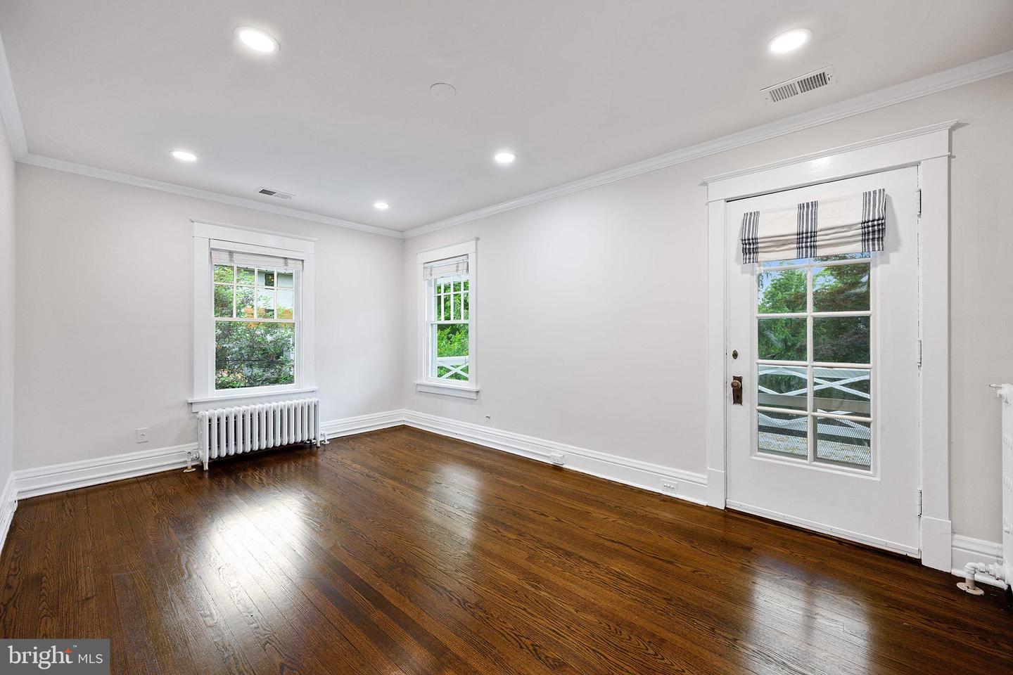 3323 UPLAND TER NW, WASHINGTON, District Of Columbia 20015, 5 Bedrooms Bedrooms, ,2 BathroomsBathrooms,Residential,For sale,3323 UPLAND TER NW,DCDC2190558 MLS # DCDC2190558