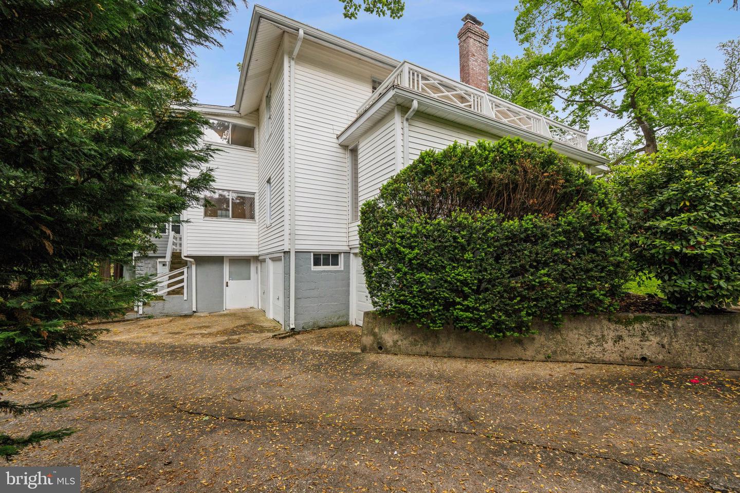 3323 UPLAND TER NW, WASHINGTON, District Of Columbia 20015, 5 Bedrooms Bedrooms, ,2 BathroomsBathrooms,Residential,For sale,3323 UPLAND TER NW,DCDC2190558 MLS # DCDC2190558