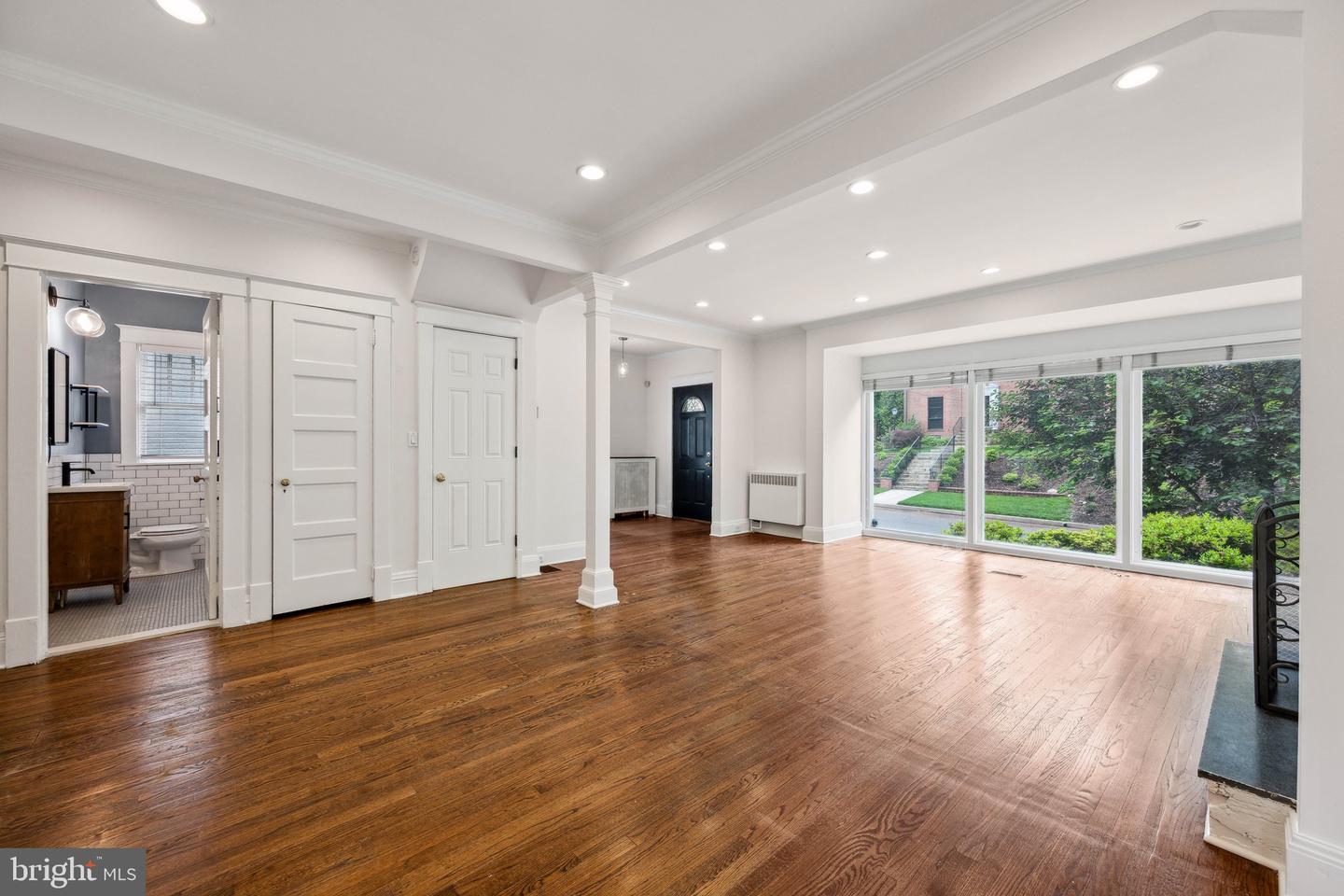 3323 UPLAND TER NW, WASHINGTON, District Of Columbia 20015, 5 Bedrooms Bedrooms, ,2 BathroomsBathrooms,Residential,For sale,3323 UPLAND TER NW,DCDC2190558 MLS # DCDC2190558