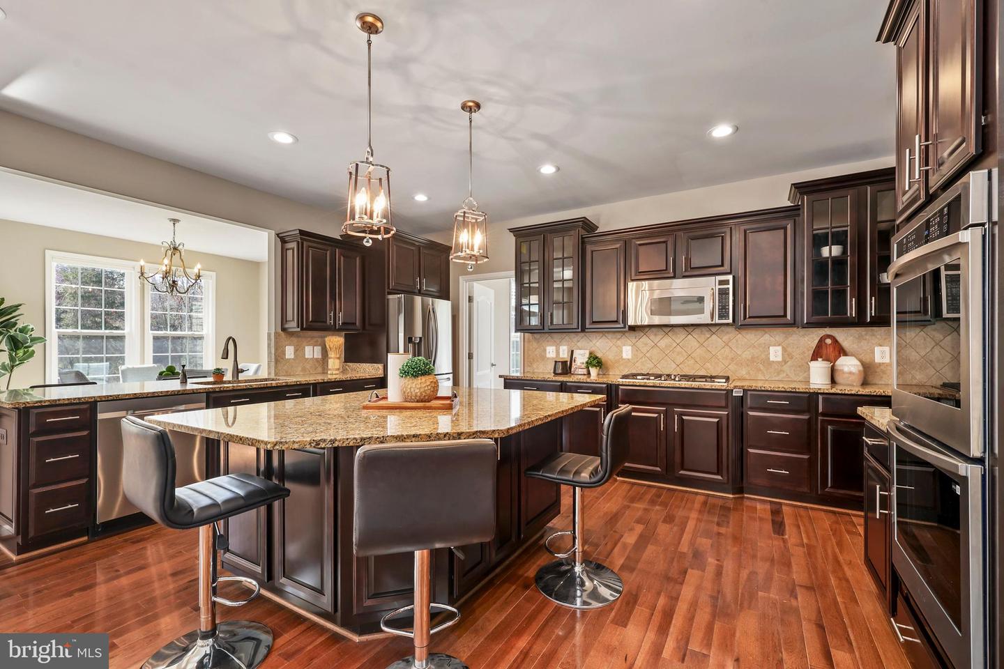 41525 GOSHEN RIDGE PL, ALDIE, Virginia 20105, 5 Bedrooms Bedrooms, ,5 BathroomsBathrooms,Residential,For sale,41525 GOSHEN RIDGE PL,VALO2091898 MLS # VALO2091898
