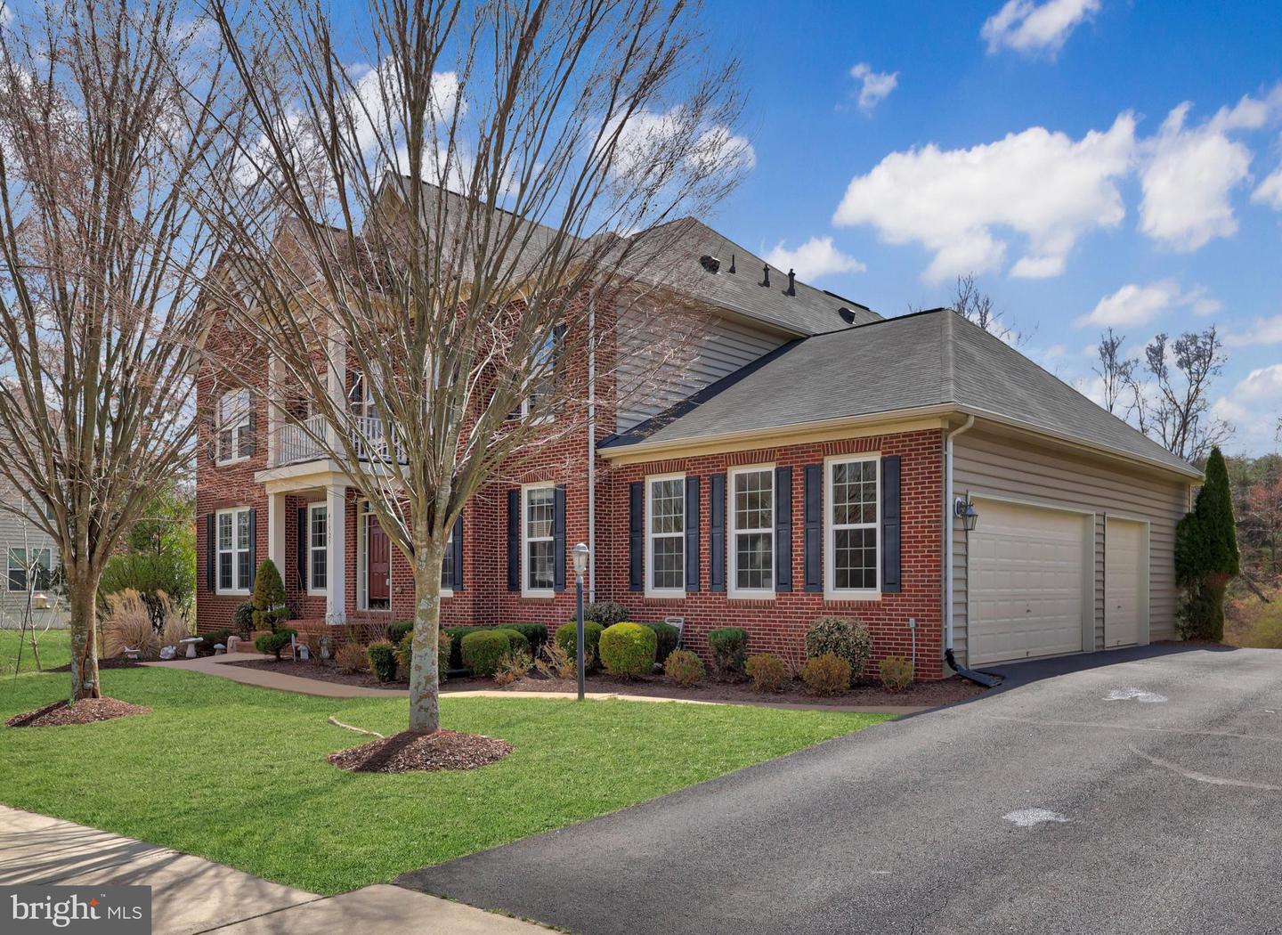 41525 GOSHEN RIDGE PL, ALDIE, Virginia 20105, 5 Bedrooms Bedrooms, ,5 BathroomsBathrooms,Residential,For sale,41525 GOSHEN RIDGE PL,VALO2091898 MLS # VALO2091898