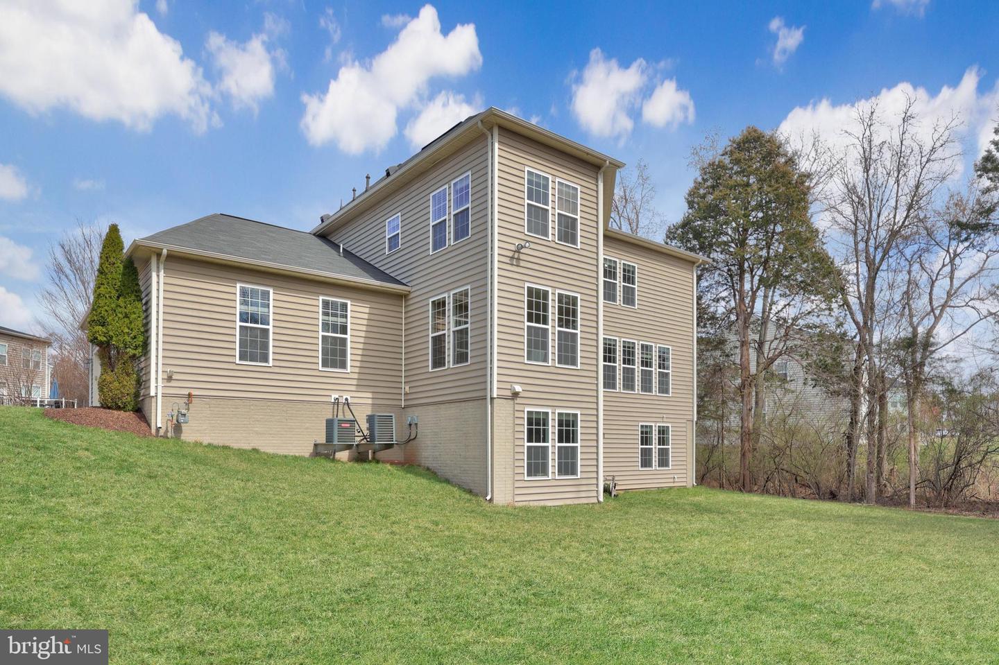 41525 GOSHEN RIDGE PL, ALDIE, Virginia 20105, 5 Bedrooms Bedrooms, ,5 BathroomsBathrooms,Residential,For sale,41525 GOSHEN RIDGE PL,VALO2091898 MLS # VALO2091898