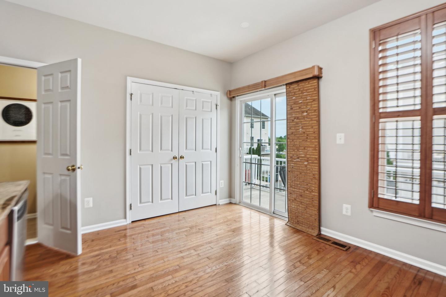 25149 SHULTZ TER, CHANTILLY, Virginia 20152, 3 Bedrooms Bedrooms, ,3 BathroomsBathrooms,Residential,For sale,25149 SHULTZ TER,VALO2092024 MLS # VALO2092024