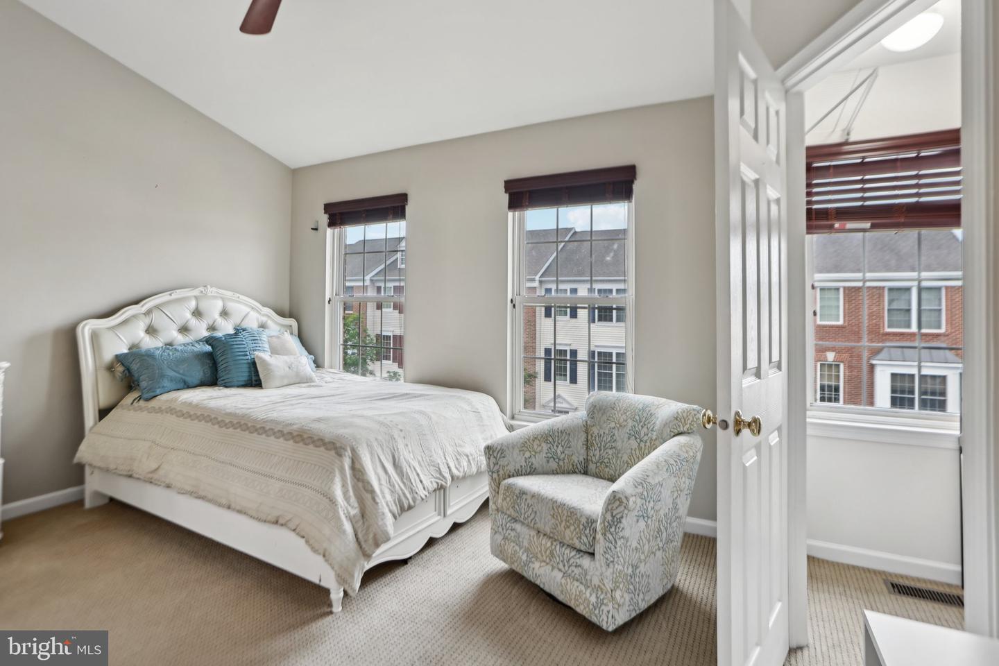 25149 SHULTZ TER, CHANTILLY, Virginia 20152, 3 Bedrooms Bedrooms, ,3 BathroomsBathrooms,Residential,For sale,25149 SHULTZ TER,VALO2092024 MLS # VALO2092024