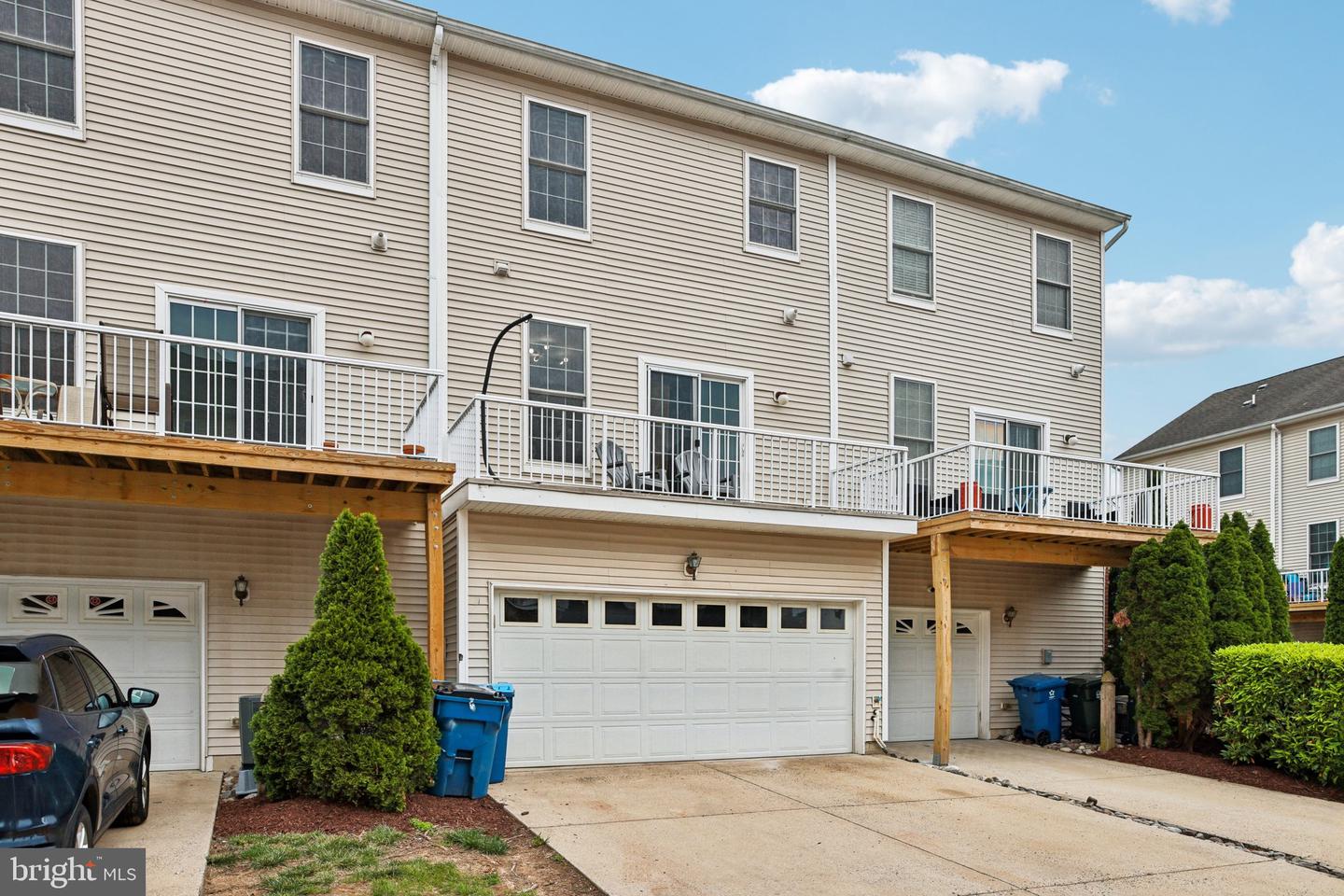 25149 SHULTZ TER, CHANTILLY, Virginia 20152, 3 Bedrooms Bedrooms, ,3 BathroomsBathrooms,Residential,For sale,25149 SHULTZ TER,VALO2092024 MLS # VALO2092024