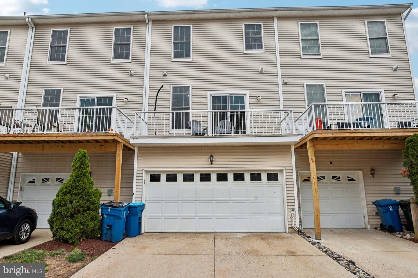 25149 SHULTZ TER, CHANTILLY, Virginia 20152, 3 Bedrooms Bedrooms, ,3 BathroomsBathrooms,Residential,For sale,25149 SHULTZ TER,VALO2092024 MLS # VALO2092024