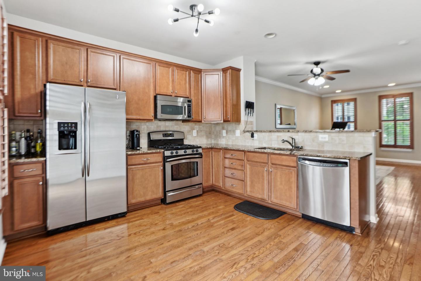 25149 SHULTZ TER, CHANTILLY, Virginia 20152, 3 Bedrooms Bedrooms, ,3 BathroomsBathrooms,Residential,For sale,25149 SHULTZ TER,VALO2092024 MLS # VALO2092024