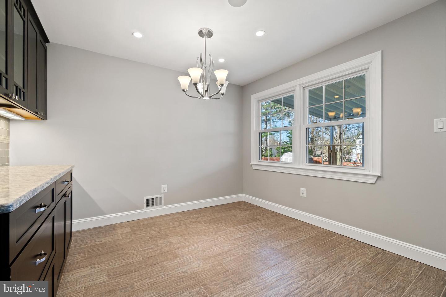 6908 LAMP POST LN, ALEXANDRIA, Virginia 22306, 4 Bedrooms Bedrooms, ,2 BathroomsBathrooms,Residential,For sale,6908 LAMP POST LN,VAFX2229994 MLS # VAFX2229994