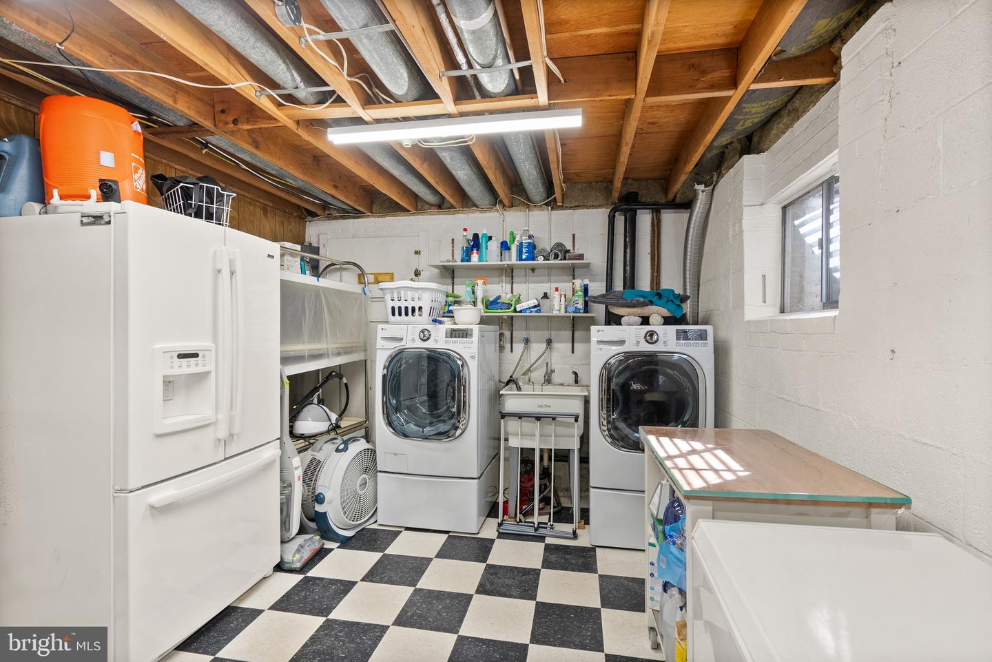 6908 LAMP POST LN, ALEXANDRIA, Virginia 22306, 4 Bedrooms Bedrooms, ,2 BathroomsBathrooms,Residential,For sale,6908 LAMP POST LN,VAFX2229994 MLS # VAFX2229994