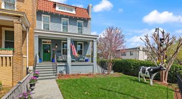1436 NORTH CAROLINA AVE NE, WASHINGTON, District Of Columbia 20002, 4 Bedrooms Bedrooms, ,3 BathroomsBathrooms,Residential,For sale,1436 NORTH CAROLINA AVE NE,DCDC2192872 MLS # DCDC2192872