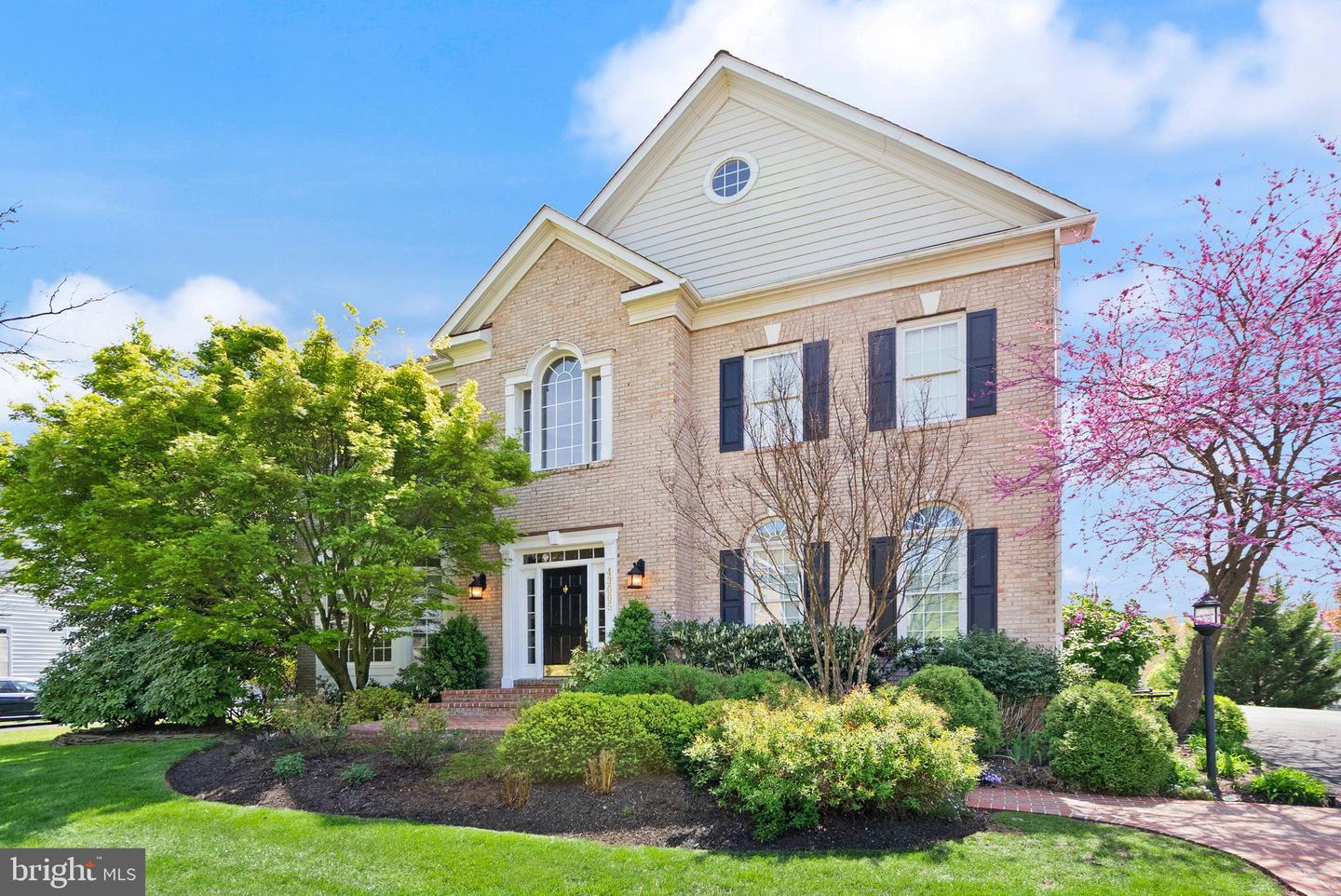 43005 RUNNING RIDGE WAY, LEESBURG, Virginia 20176, 5 Bedrooms Bedrooms, ,4 BathroomsBathrooms,Residential,For sale,43005 RUNNING RIDGE WAY,VALO2092866 MLS # VALO2092866