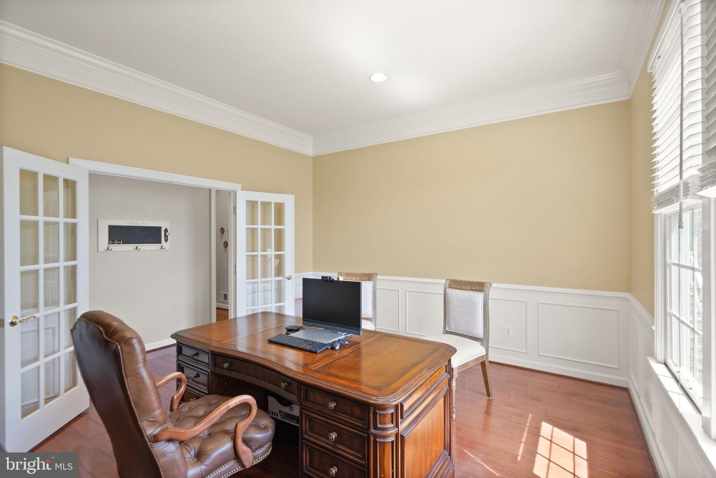 43005 RUNNING RIDGE WAY, LEESBURG, Virginia 20176, 5 Bedrooms Bedrooms, ,4 BathroomsBathrooms,Residential,For sale,43005 RUNNING RIDGE WAY,VALO2092866 MLS # VALO2092866