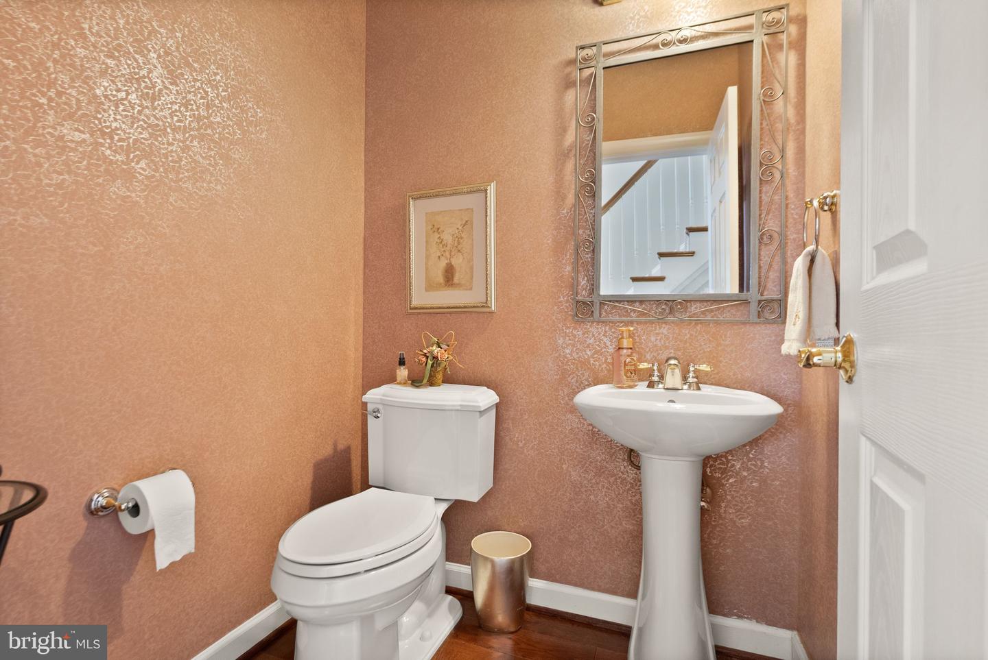 43005 RUNNING RIDGE WAY, LEESBURG, Virginia 20176, 5 Bedrooms Bedrooms, ,4 BathroomsBathrooms,Residential,For sale,43005 RUNNING RIDGE WAY,VALO2092866 MLS # VALO2092866