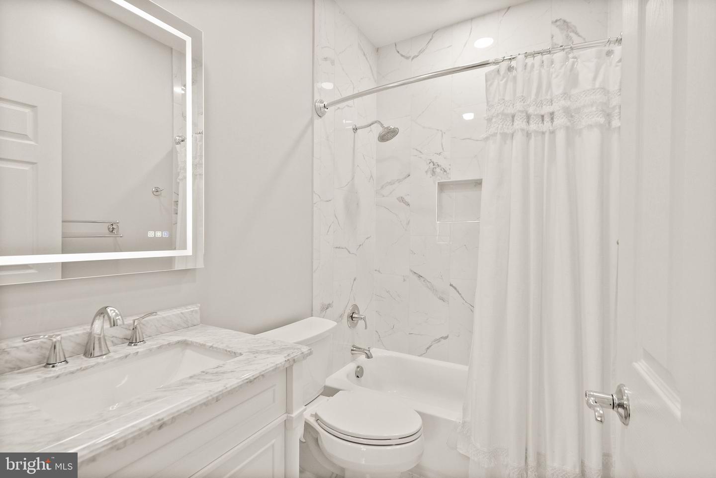 43005 RUNNING RIDGE WAY, LEESBURG, Virginia 20176, 5 Bedrooms Bedrooms, ,4 BathroomsBathrooms,Residential,For sale,43005 RUNNING RIDGE WAY,VALO2092866 MLS # VALO2092866