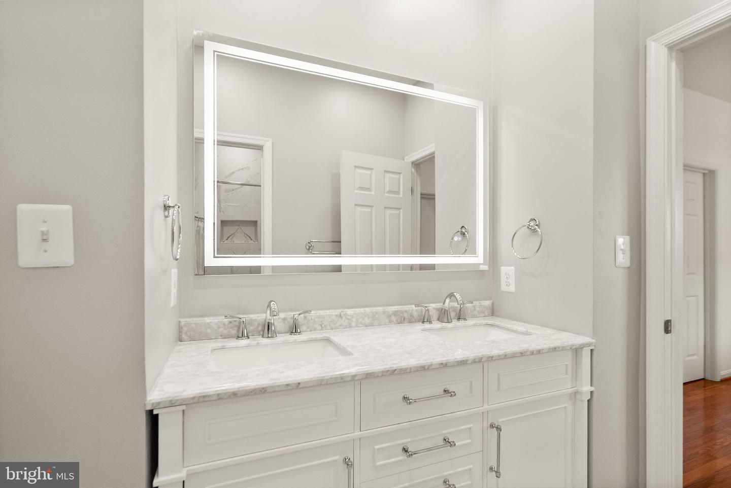43005 RUNNING RIDGE WAY, LEESBURG, Virginia 20176, 5 Bedrooms Bedrooms, ,4 BathroomsBathrooms,Residential,For sale,43005 RUNNING RIDGE WAY,VALO2092866 MLS # VALO2092866