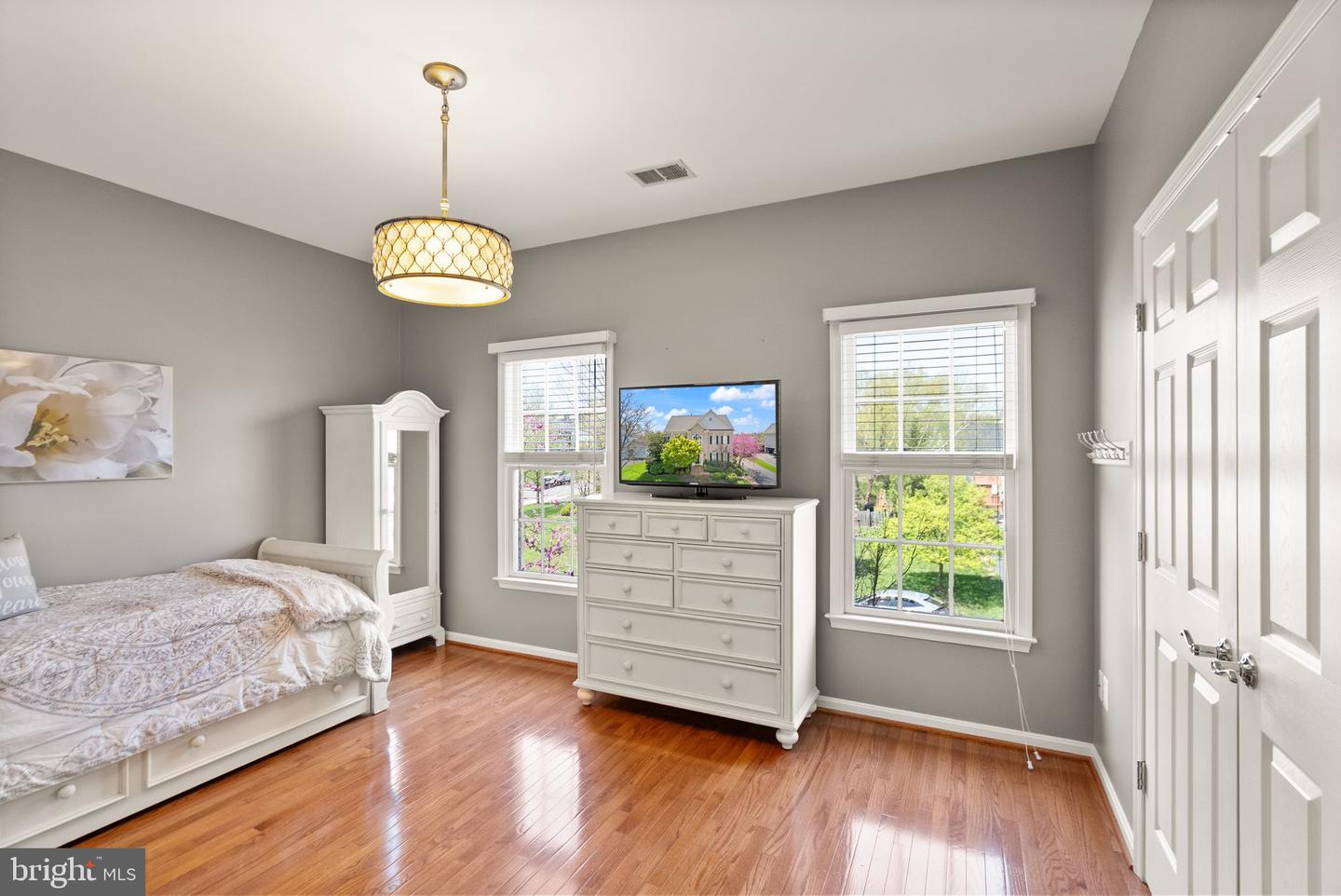 43005 RUNNING RIDGE WAY, LEESBURG, Virginia 20176, 5 Bedrooms Bedrooms, ,4 BathroomsBathrooms,Residential,For sale,43005 RUNNING RIDGE WAY,VALO2092866 MLS # VALO2092866