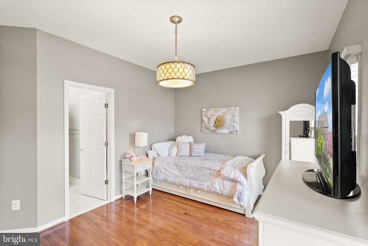 43005 RUNNING RIDGE WAY, LEESBURG, Virginia 20176, 5 Bedrooms Bedrooms, ,4 BathroomsBathrooms,Residential,For sale,43005 RUNNING RIDGE WAY,VALO2092866 MLS # VALO2092866