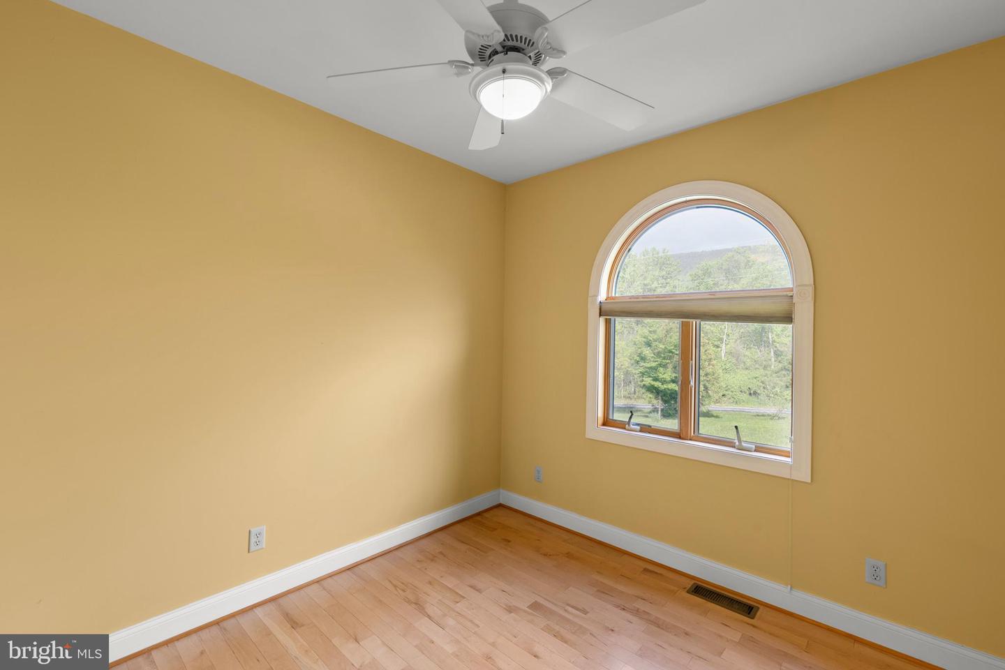 237 ASPEN TRL, WINCHESTER, Virginia 22602, 3 Bedrooms Bedrooms, ,3 BathroomsBathrooms,Residential,For sale,237 ASPEN TRL,VAFV2033260 MLS # VAFV2033260
